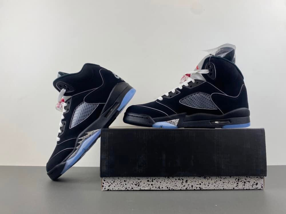 Jordan 5 Black Metallic Reimagined
