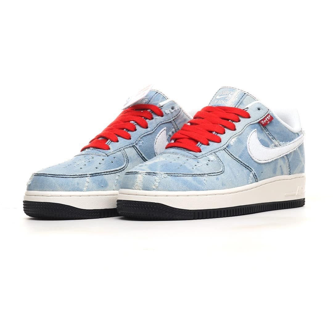 Nike Air Force 1 x Levi’s