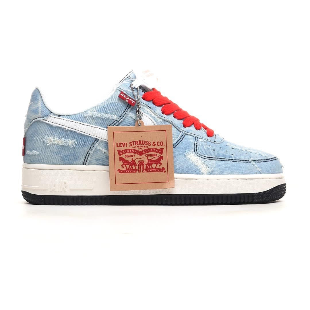Nike Air Force 1 x Levi’s
